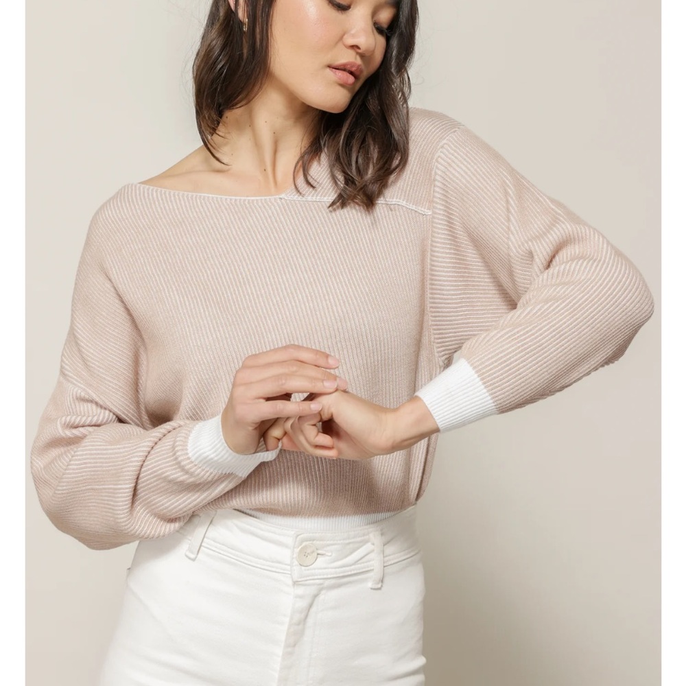Line and dot off the shoulder sweater Ivory/taupe